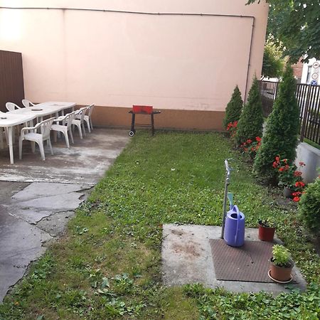 Sasfeszek Apartman Hajdúszoboszló Kültér fotó