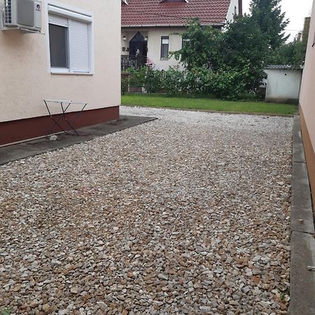 Sasfeszek Apartman Hajdúszoboszló Kültér fotó