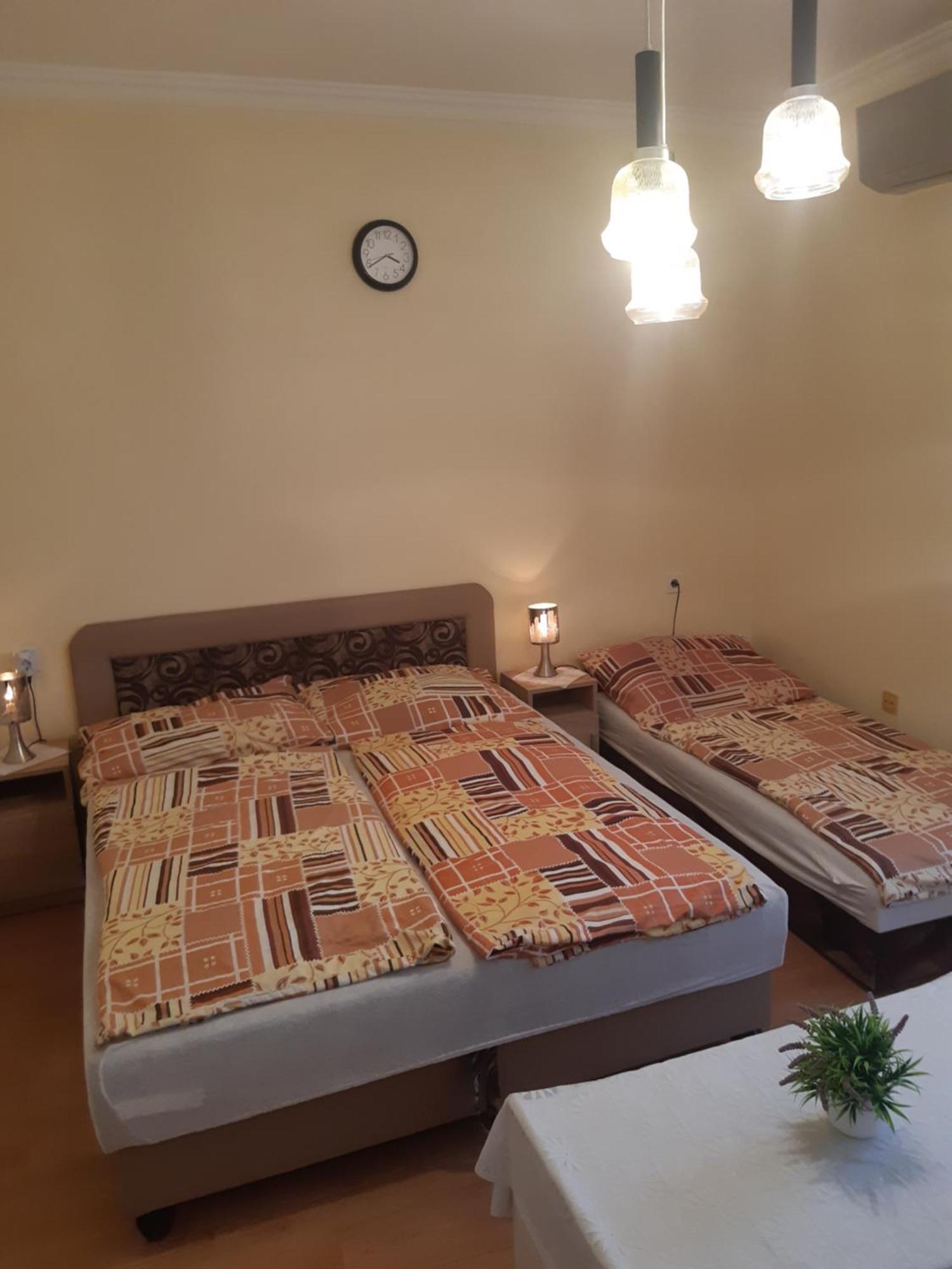 Sasfeszek Apartman Hajdúszoboszló Kültér fotó